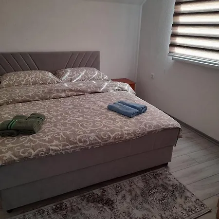 Apartmani Meri *
